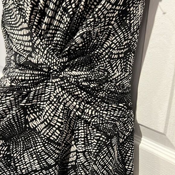 Evan-Picone Black/Cream Sleeveless Crew‎ Neck Dress Size 8 NWOT - Picture 5 of 13